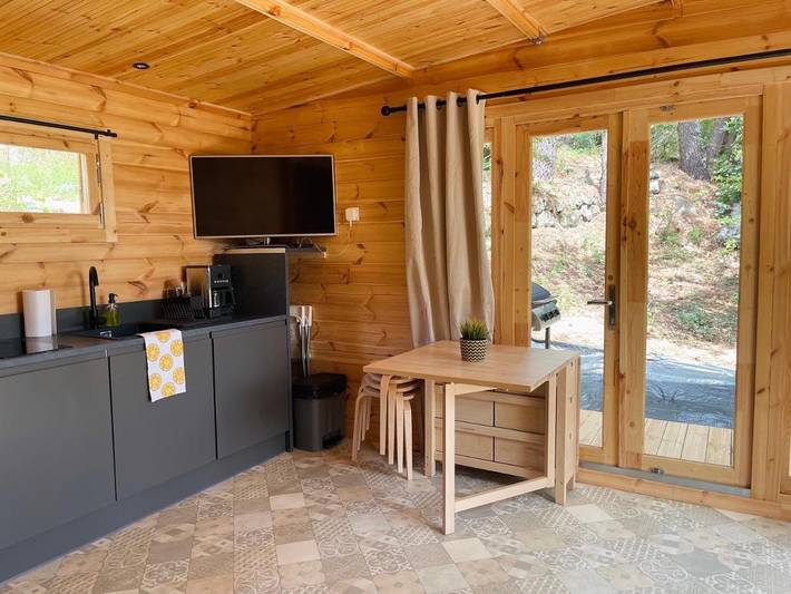 Location de vacances pour 4 personnes, avec vue et terrasse à Saint-Julien-du-Serre - 4