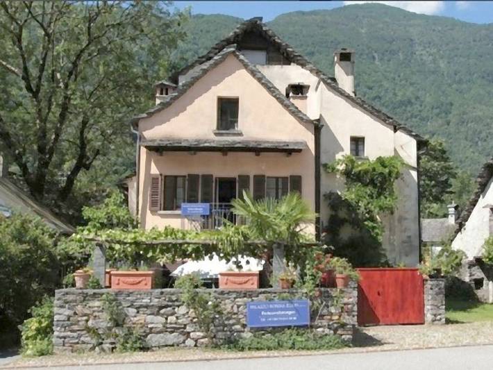 Ferienwohnung für 4 Personen, mit Balkon und Terrasse sowie Garten und Ausblick