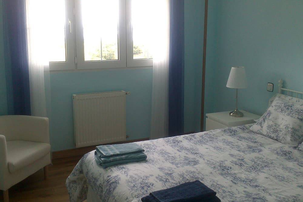 Magnificent views of the beach Salve, Hiking, residential house, privacy in Limpias, Cantabrian Coast