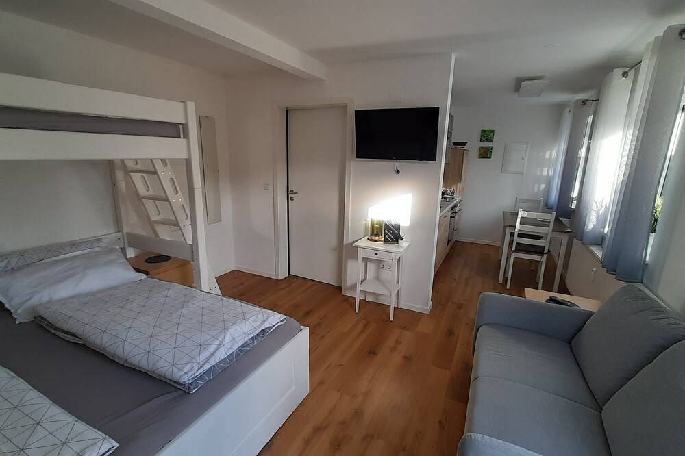 Ganze Wohnung, Gästehaus Buberl,  nahe Legoland und Skylinepark in Krumbach (Schwaben), Bayerisch Schwaben