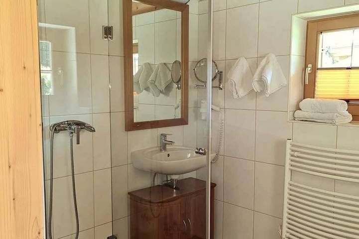 Chalet für 4 Personen, mit Sauna und Terrasse sowie Garten in Brixen im Thale - 4