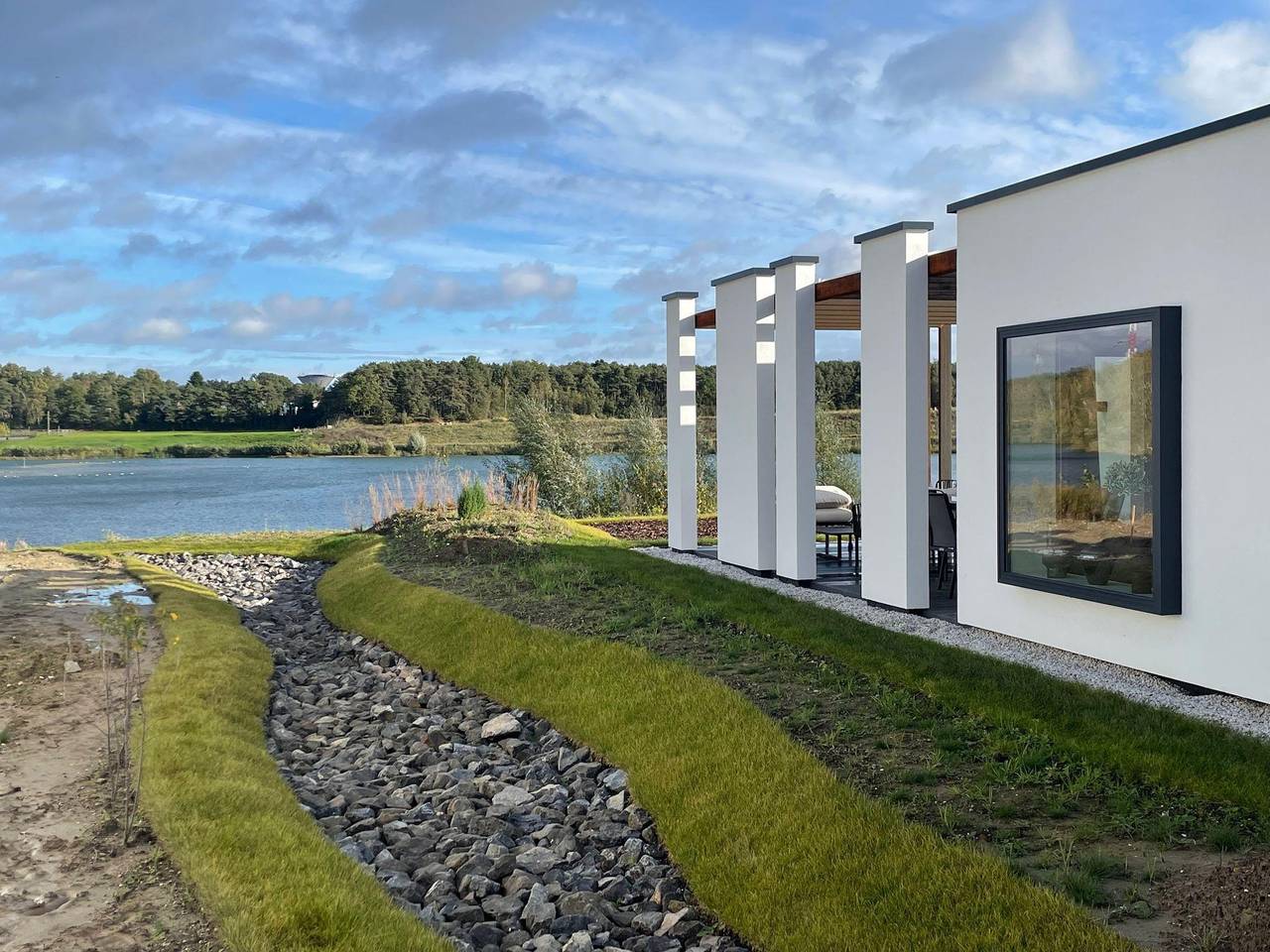EuroParcs Hoge Kempen — Lakeside Waterfront Cottage 4 in Zutendaal, Hasselt und Umgebung