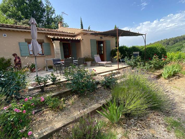 Location de vacances pour 4 personnes, avec terrasse et vue à Ménerbes - 2