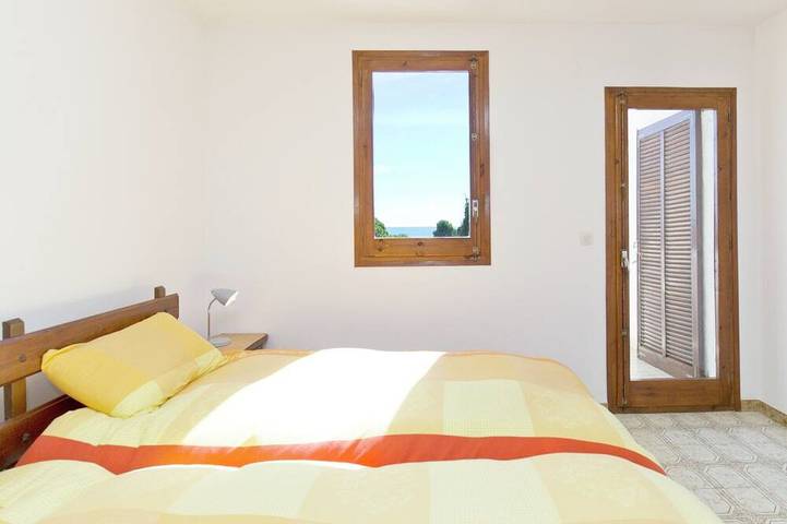 Ferienwohnung für 4 Personen, mit Garten in Montroig Bahia - 3