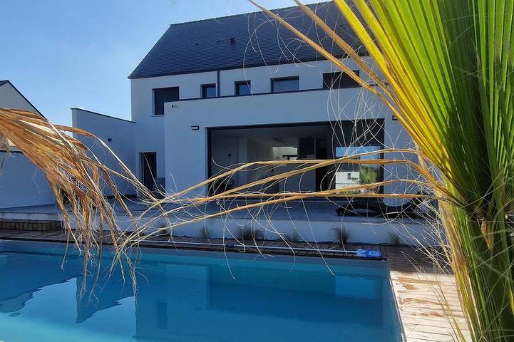 Villa pour 10 personnes, avec jardin ainsi que jacuzzi et terrasse