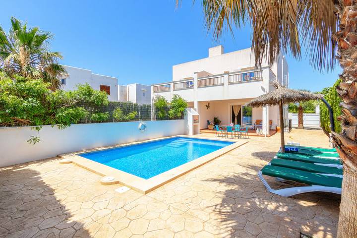 Ferienhaus für 5 Personen, mit Garten und Pool in Cala Serena