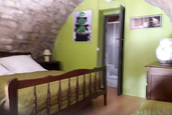 Location de vacances pour 2 personnes, avec terrasse à Sainte-Enimie - 2