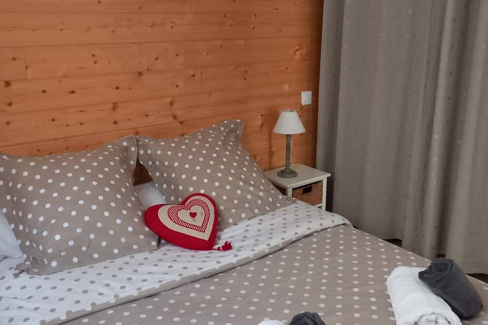 Appartement 4 personnes au rez-de-chaussée d'une maison individuelle in Formiguères, Parc naturel régional des Pyrénées catalanes