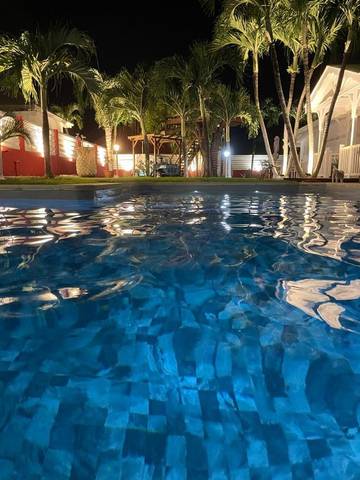 Chambre d’hôte pour 2 personnes, avec piscine ainsi que jardin et jacuzzi à Saint-François