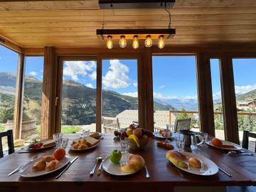 Gîte pour 10 personnes, avec terrasse dans Vars (station de ski)