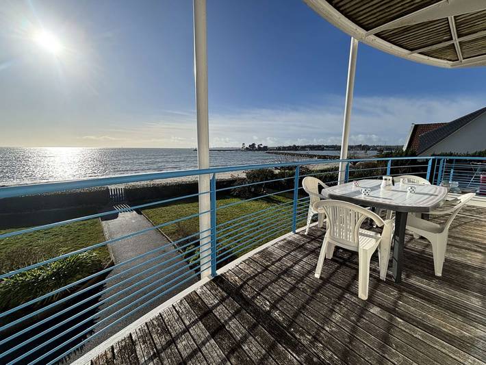 Location de vacances pour 2 personnes, avec Vue sur l’océan ainsi que Balcon et Terrasse dans Plage Kerleven