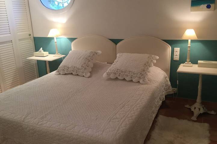 Ferienhaus für 8 Personen, mit Balkon und Garten in Pampelonne - 2