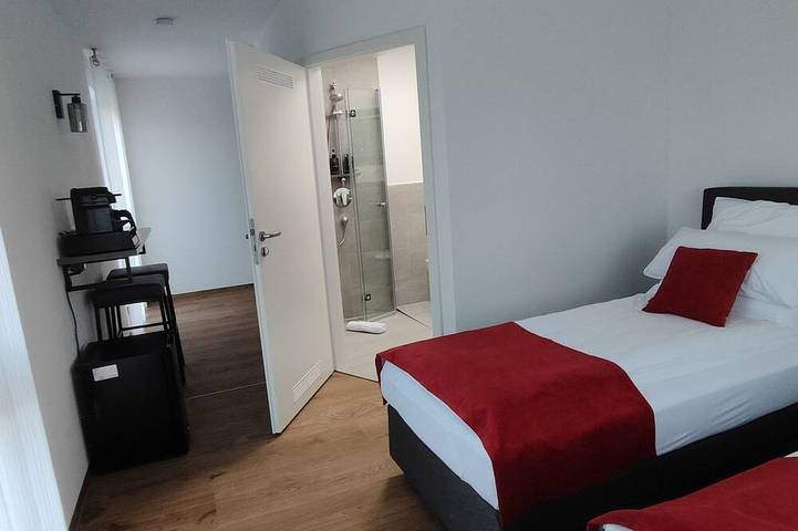 Ferienwohnung für 2 Personen, mit Balkon in Reutlingen - 4