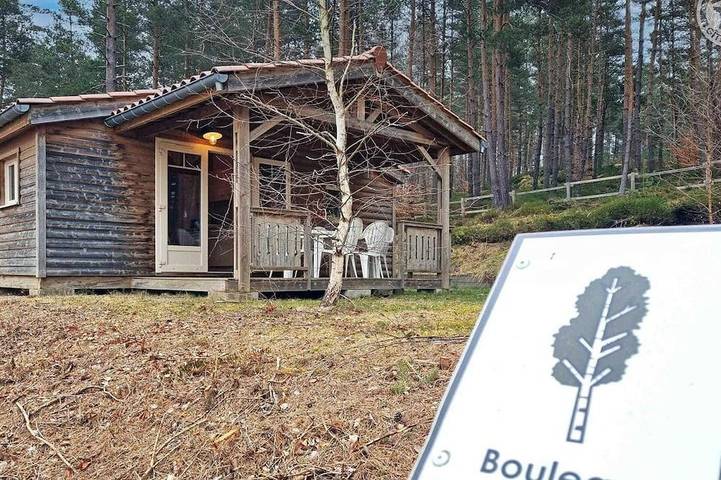 Gîte pour 6 personnes, avec jardin, animaux acceptés à Usson-en-Forez