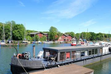 Hausboot für 2 Personen, mit Terrasse in Stralsund