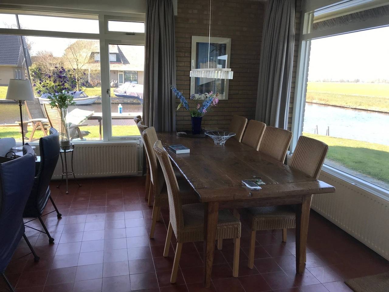 Wunderschön gelegenes Ferienhaus am Wasser mit privatem Bootssteg in Idskenhuizen in Idskenhuizen, Ijsselmeer