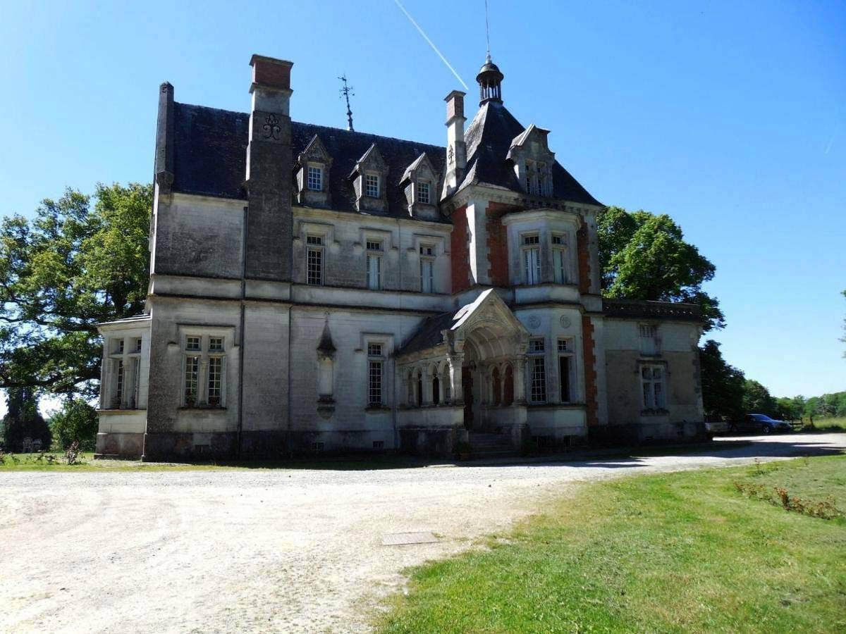 Château de la Redortière in Lésignac-Durand, Charente