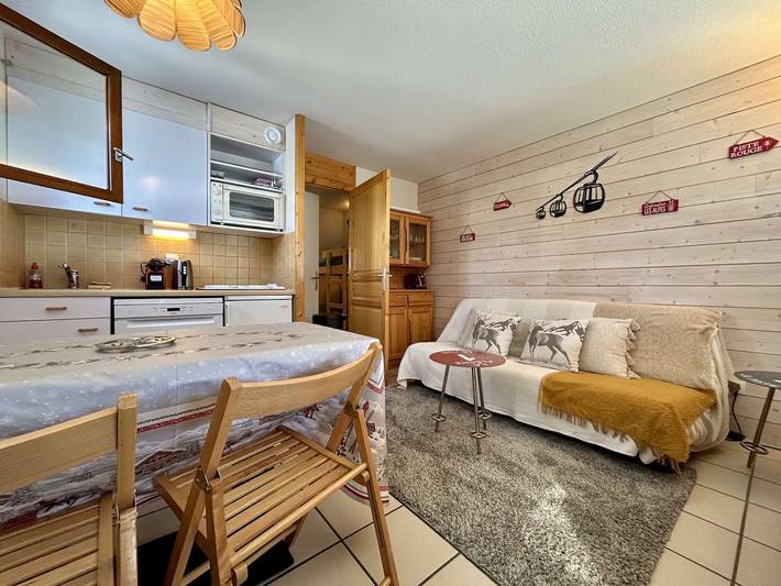Gîte pour 4 personnes, avec balcon dans Office De Tourisme De Serre Chevalier - Bureau Du Monetier Les Bains