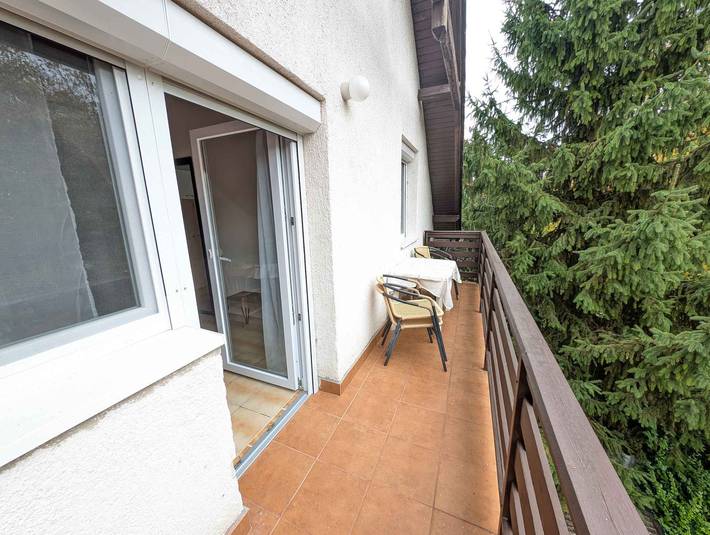 Ferienwohnung für 5 Personen, mit Balkon und Garten in Zamardi - 2