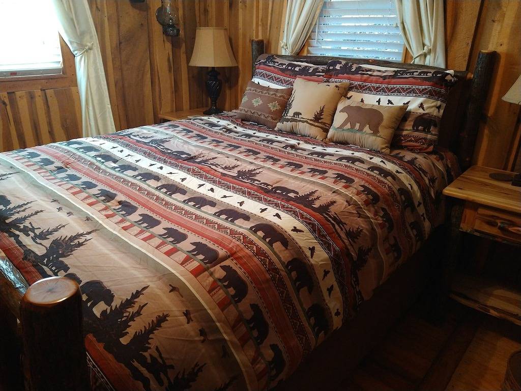 Creekside Hideout in Blue Ridge Parkway, Ashe County