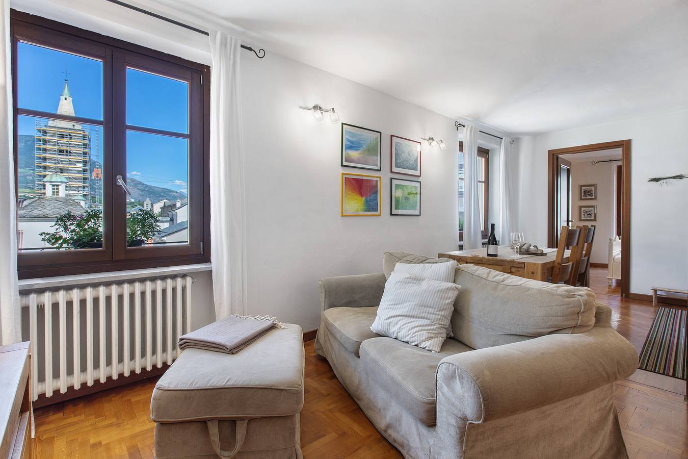 Geheel appartement, Maison Gnemaz - Grand Combin - appartement in het historische centrum van Aosta in Aosta, Walliser Alpen