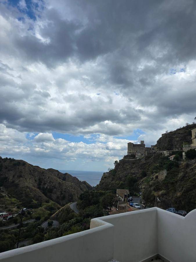 Appartement entier, Porta di Savoca in Savoca, Province de Messina
