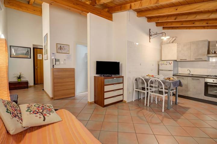 Ganze Wohnung, Casa Arx - Apt with Ac & Parking in Arco, Gardasee-Berge