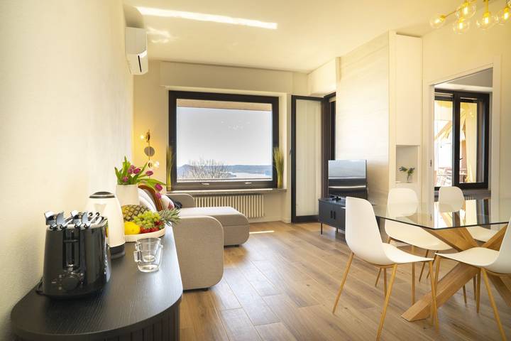 Ferienwohnung für 4 Personen, mit Terrasse und Garten sowie Pool