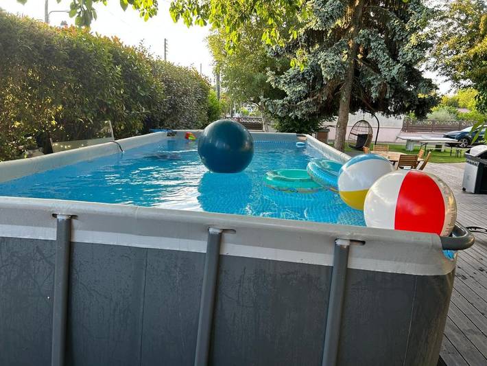 Villa pour 20 personnes, avec jardin et jacuzzi ainsi que sauna et piscine dans Essonne