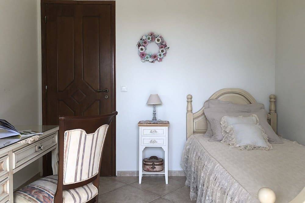 Naxos Chora Villa ''Vaporias'' with amazing garden in Naxos By, Kykladerne