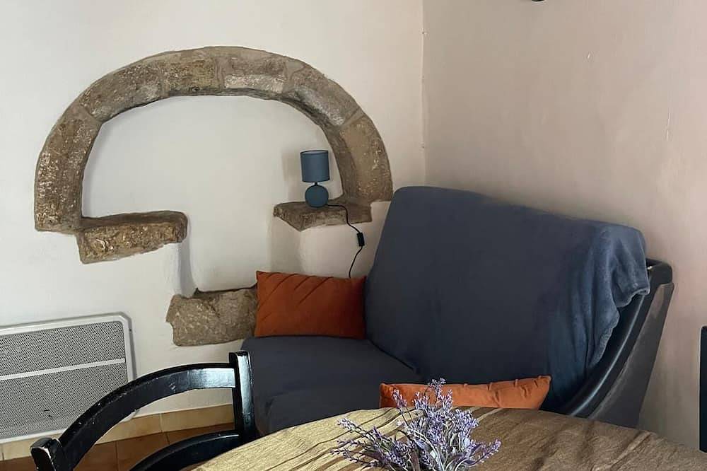 Coquette Maison de Ville au Cœur de Meyrueis in Meyrueis, Cevenas