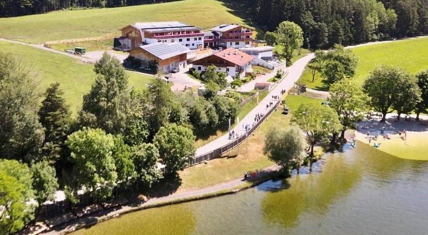Chambre d’hôte pour 6 personnes, avec vue sur le lac ainsi que vue et jardin, adapté aux familles à Natters - 3