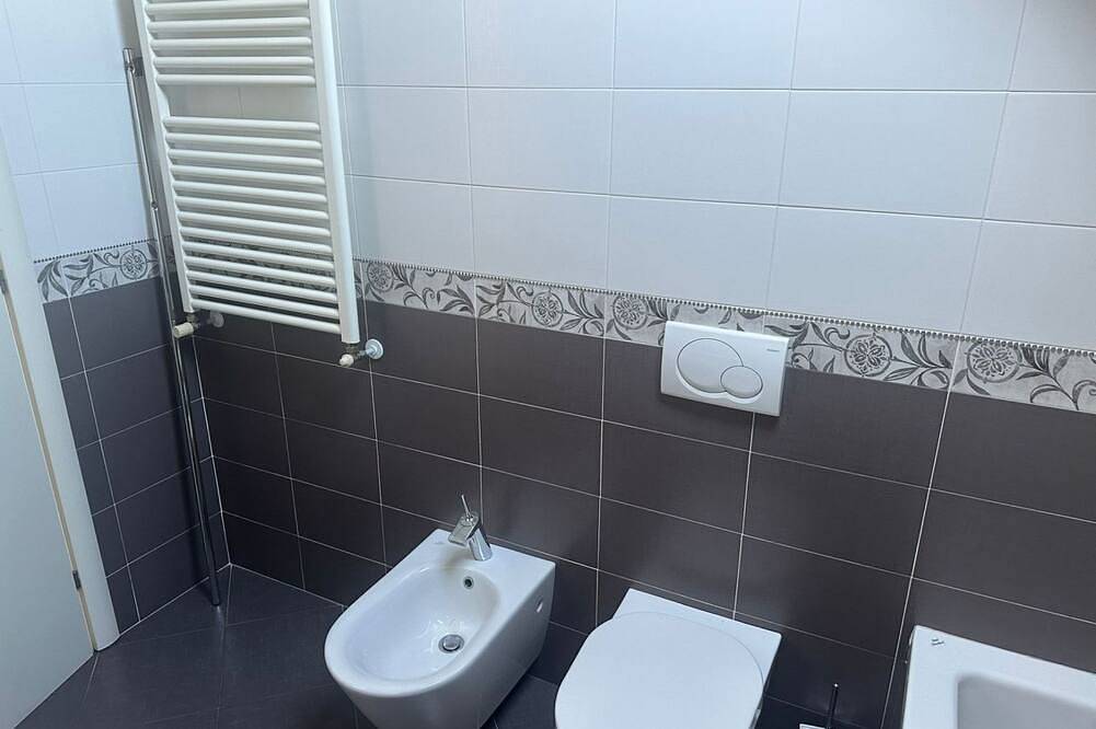 Apartamento entero, Ático en el centro de Seregno (Orchidea Apartment) in Seregno, Brianza
