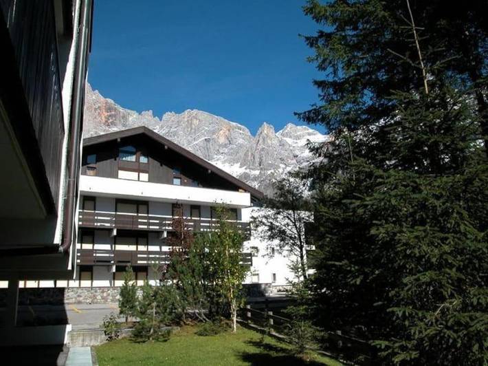 Gîte pour 6 personnes, avec jardin et vue à San Martino di Castrozza - 4