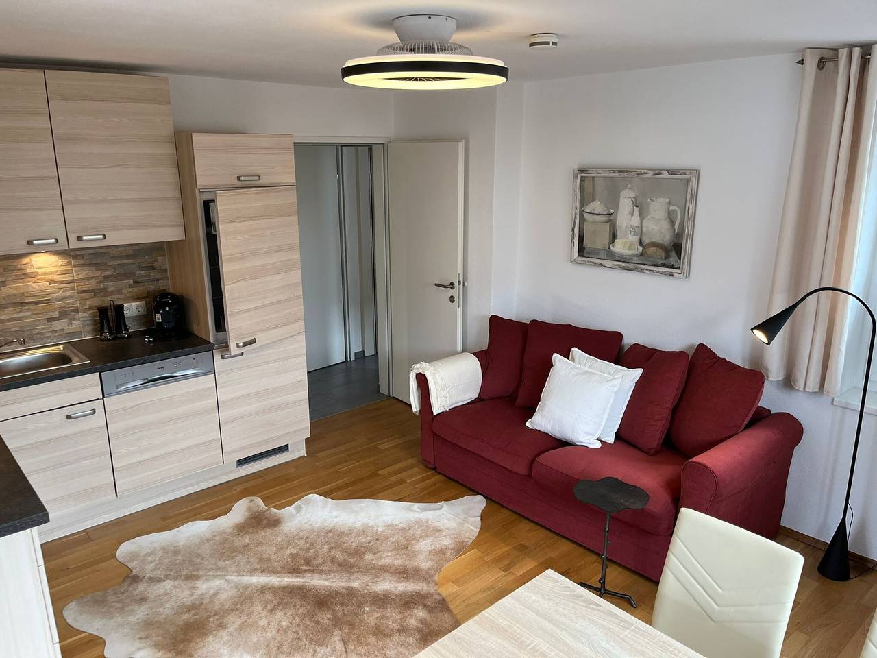 Entire apartment, Apartment Citybergblick 2 with Mountain View, Balcony & Wi-Fi in Arzl, Innsbruck