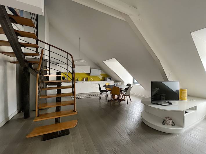 Ganze Wohnung, Luxus-Duplex im Zentrum mit Parkplatz, nahe Hafen und Strand in Granville, Côte de la Déroute