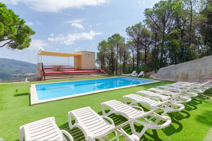 Casa rural para 12 personas, con jardín, Se admiten mascotas en Lloret de Mar - 3