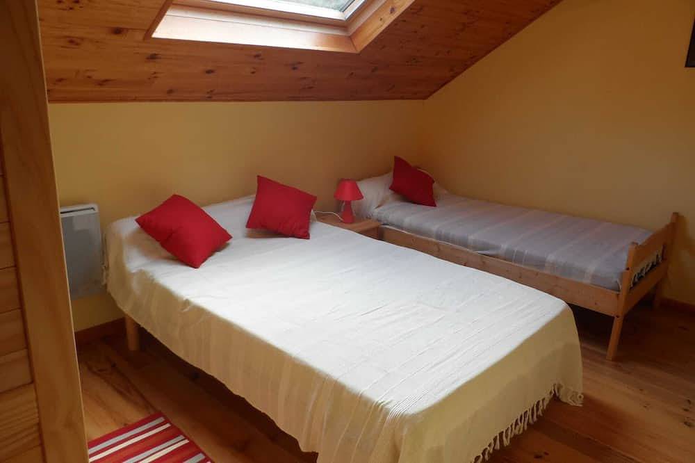 Chalet estats | Rent for 9 people in Vicdessos | France Saintjeandumontcalm.fr in Val-de-Sos, Parc naturel régional des Pyrénées ariégeoises