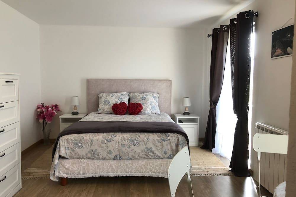 Terra Luso Estate perto da Serra de Montejunto in Serra de Montejunto, Distrito de Lisboa