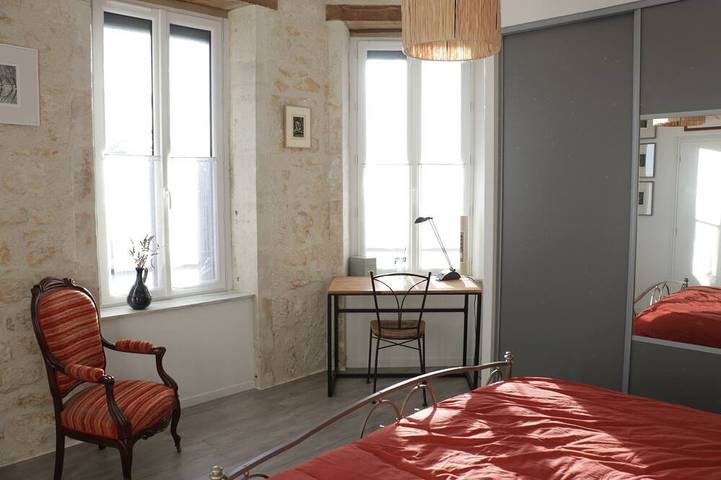Location de vacances pour 8 personnes, avec jardin à Velluire - 3