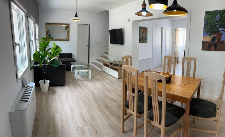 Apartamento para 7 personas, con vistas además de jardín y piscina en Real Sitio de San Ildefonso