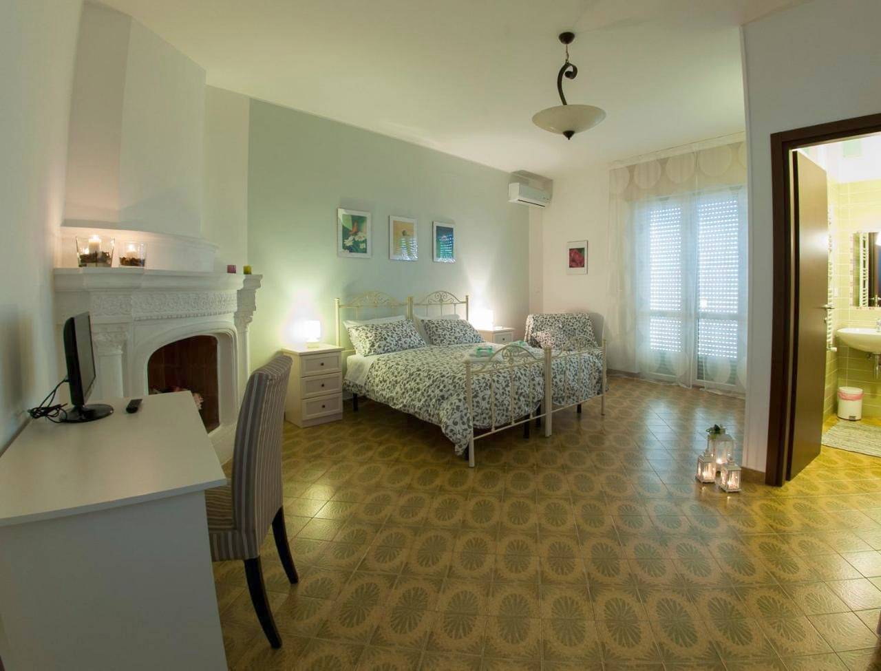 Double or Twin Room with Private Bathroom in Carovigno, Salento
