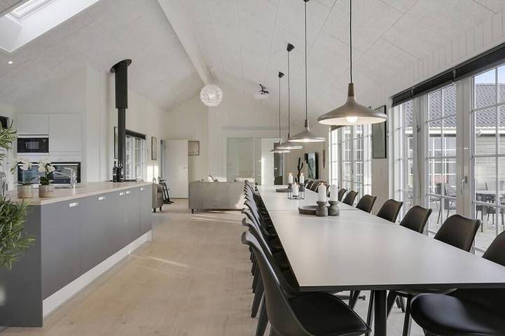 Ferienhaus für 26 Personen, mit Garten und Sauna, mit Haustier in Tårup