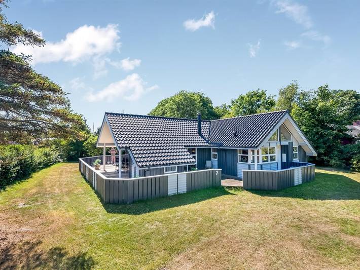 Ferienhaus für 8 Personen, mit Whirlpool und Sauna in Dyngby Strand