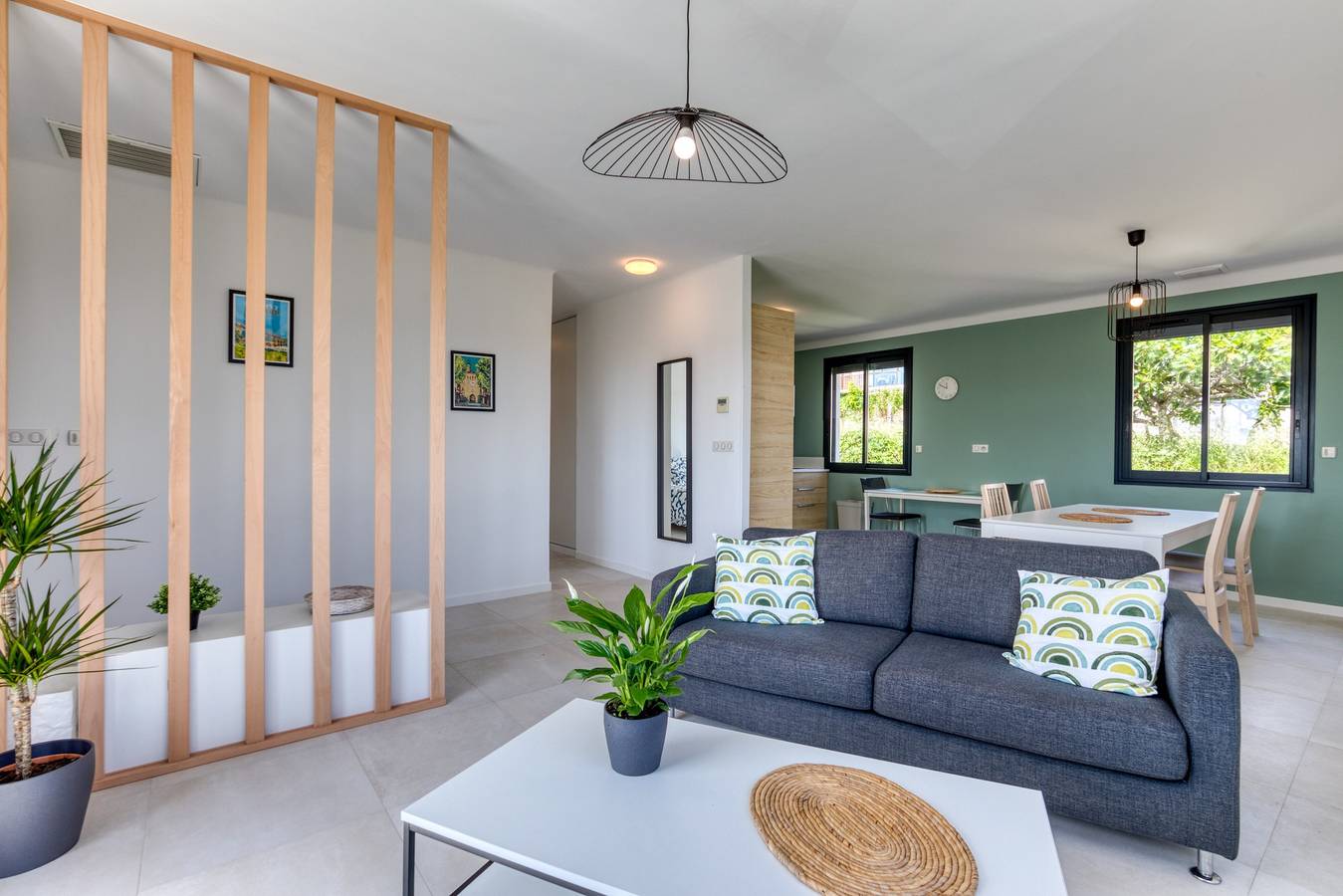 Holiday Home 'Villa Maryet' with Private Terrace, Wi-Fi and Air Conditioning in Sommières, Mediterranean Coast (France)