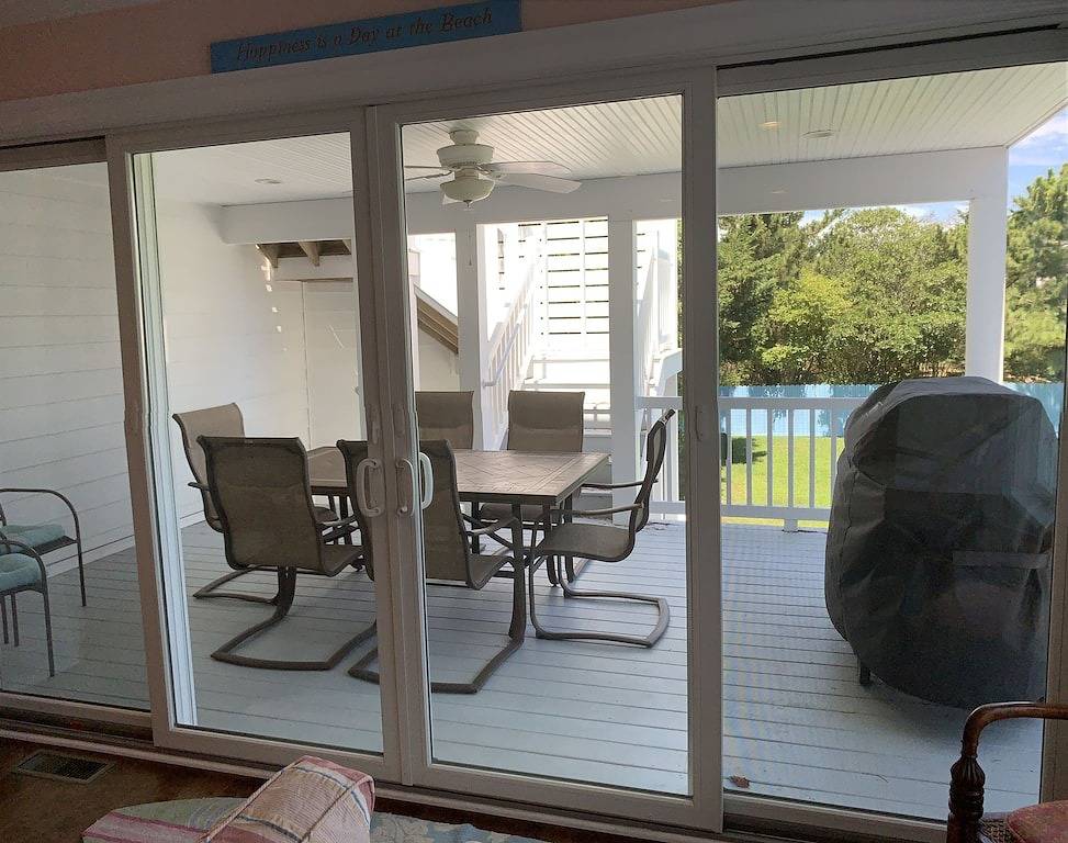 Large oceanblock beach home - Short walk to beach, shops & great restaurants! in Fenwick Island, Sussex County (Delaware)