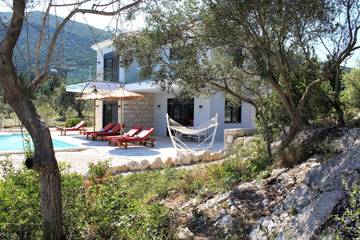 Διαμερίσματα Διακοπών για 10 Άτομα σε Ράχη, Ελλάδα, Φωτογραφία 2