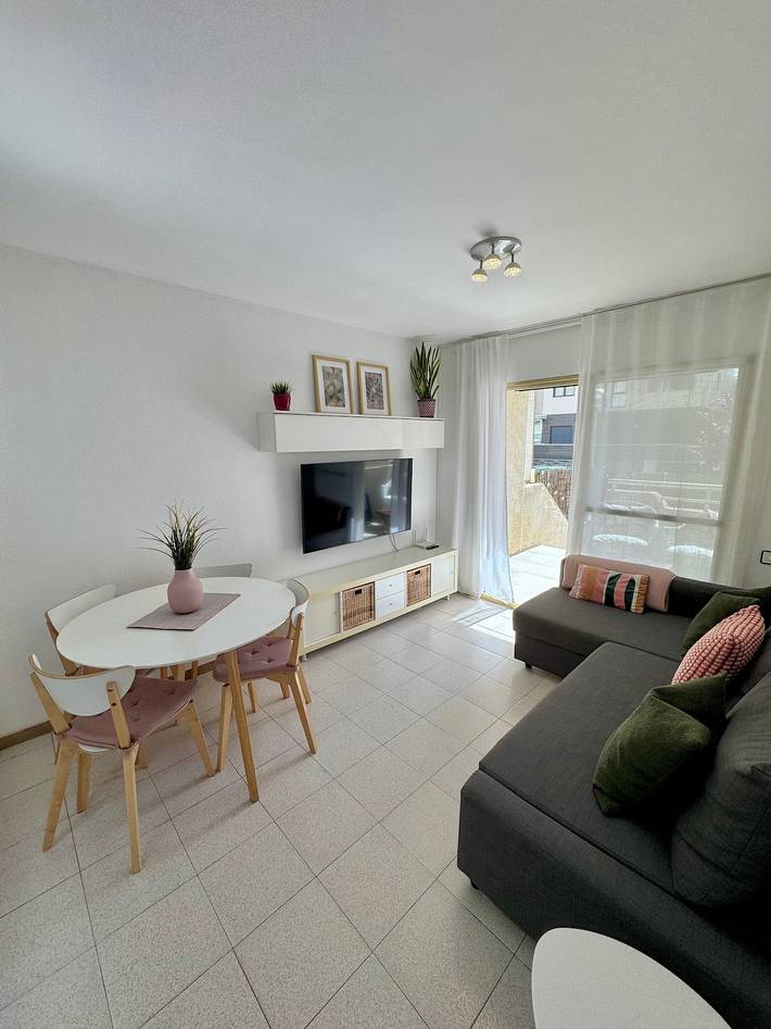 Gîte pour 4 personnes, avec terrasse dans La Pineda - 2