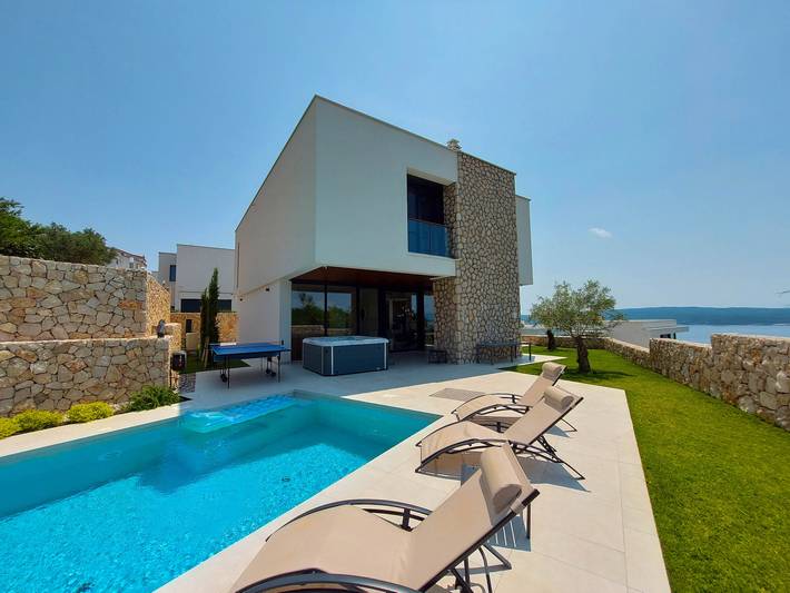 Villa für 10 Personen, mit Pool und Garten sowie Ausblick und Sauna in Crikvenica - 2
