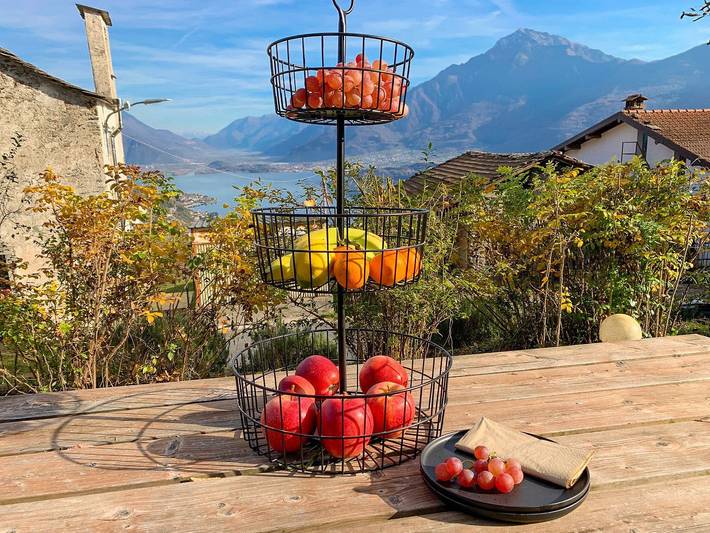 Chalet für 3 Personen, mit Garten und Ausblick sowie Seeblick am Comer See - 3